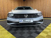 Gebraucht VW Passat 150 PS (110 kW) 2022 Scale silver Kombi