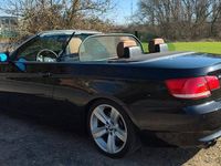 Gebraucht BMW 330 Cabriolet Performance 231 PS (169 kW) 2007 Schwarz Cabrio