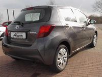 Gebraucht Toyota Yaris 101 PS (74 kW) 2016 Grey metallic Kleinwagen