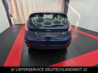 Gebraucht Ford Fiesta Ambiente 60 PS (44 kW) 2015 Blau Kleinwagen