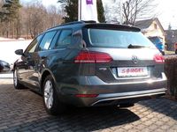 Gebraucht VW Golf VII Comfortline 150 PS (110 kW) 2018 Grau Kombi