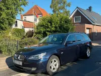 Gebraucht BMW 525 Basis 177 PS (130 kW) 2005 Blau Kombi
