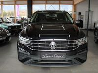 Gebraucht VW Tiguan Allspace Move 200 PS (147 kW) 2024 Schwarz SUV