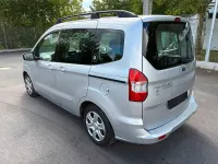 Gebraucht Ford Tourneo 101 PS (74 kW) 2018 Silber Kombi