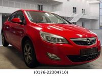 Gebraucht Opel Astra Selection 101 PS (74 kW) 2011 Rot Limousine