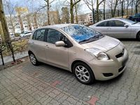 Gebraucht Daihatsu Charade 99 PS (72 kW) 2012 Gelb Kleinwagen