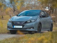 Gebraucht Nissan Leaf Tekna 110 kW (150 PS) 2022 Grau Kleinwagen