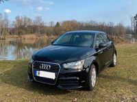 Używany Audi A1 Attraction 86 KM (63 kW) 2011 Hatchback