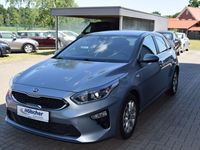 Gebraucht Kia Ceed 140 PS (102 kW) 2019 Silber Kleinwagen