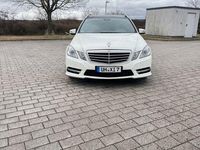 Gebraucht Mercedes 220 170 PS (125 kW) 2011 Weiß Limousine