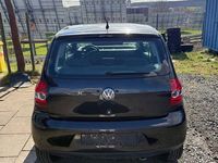 Gebraucht VW Fox 54 PS (39 kW) 2008 Schwarz Kleinwagen