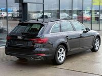 Gebraucht Audi A4 150 PS (110 kW) 2018 Mythosschwarz metallic Kombi