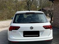 Gebraucht VW Tiguan 130 PS (95 kW) 2020 Weiß SUV
