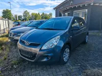 Gebraucht Hyundai i20 Classic 78 PS (57 kW) 2011 Grau Kleinwagen