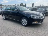 Gebraucht VW Passat Comfortline 140 PS (102 kW) 2014 Deep black perleffekt Kombi