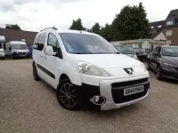 Gebraucht Peugeot Partner 109 PS (80 kW) 2010 Lack weiss Van / Kleinbus