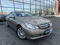 Gebraucht Mercedes E200 184 PS (135 kW) 2011 Beige Coupé