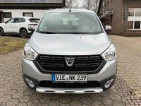 Gebraucht Dacia Lodgy Stepway 131 PS (96 kW) 2020 Silber Van / Kleinbus