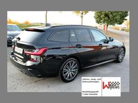 Gebraucht BMW 320 M Sport 190 PS (139 kW) 2020 Schwarz metallic Kombi