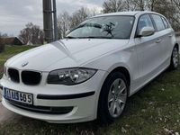 Gebraucht BMW 116 122 PS (89 kW) 2010 Weiß Kleinwagen