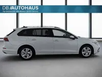 Gebraucht VW Golf VIII Life 150 PS (110 kW) 2024 Weiß Kombi