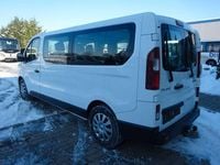 Second-hand Renault Trafic Expression 95 CP (69 kW) 2017 Alb Monovolum