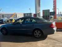 Gebraucht Mercedes E220 Avantgarde 150 PS (110 kW) 2002 Blau Limousine