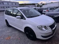 Gebraucht VW Touran Trendline 109 PS (80 kW) 2009 Weiß Van / Kleinbus