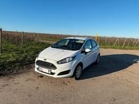 Gebraucht Ford Fiesta Trend 65 PS (47 kW) 2014 Weiß Kleinwagen