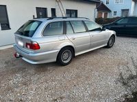 Gebraucht BMW 520 170 PS (125 kW) 2001 Silber Kombi
