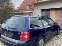 Second-hand VW Passat Basis 131 CP (96 kW) 2004 Albastru Berlinǎ