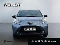 Neu Toyota Aygo 72 PS (52 kW) 2025 Celestite grey metallic/ dach mysticschwarz mica (grau) Kleinwagen