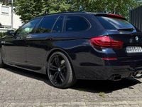 Gebraucht BMW 535 313 PS (230 kW) 2012 Blau Kombi