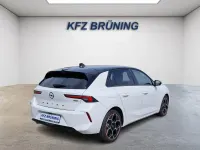 Gebraucht Opel Astra 179 PS (131 kW) 2022 Jade weiß / dach schwarz Kleinwagen