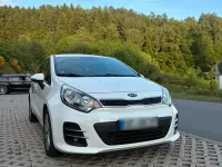 Gebraucht Kia Rio 109 PS (80 kW) 2016 Weiß Kleinwagen