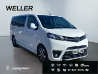 Gebraucht Toyota Proace Verso Team 177 PS (130 kW) 2022 Weiss Kombi