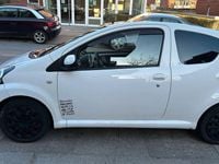 Gebraucht Toyota Aygo Cool 68 PS (50 kW) 2011 Weiß Kleinwagen