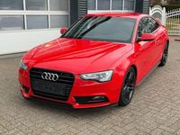 Gebraucht Audi A5 Sport 177 PS (130 kW) 2012 Rot Coupé