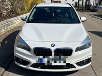 Gebraucht BMW 216 Active Tourer Advantage 116 PS (85 kW) 2016 Weiß Van / Kleinbus