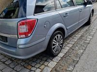 Gebraucht Opel Astra 120 PS (88 kW) 2008 Grau Kombi