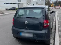 Usado VW Fox 54 CV (39 kW) 2005 Gris Utilitario