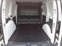 Gebraucht VW Caddy 102 PS (75 kW) 2025 Weiß Van / Kleinbus