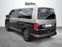Gebraucht VW Multivan Generation Six 204 PS (150 kW) 2022 Mojave beige metallic/ deep bl Van / Kleinbus