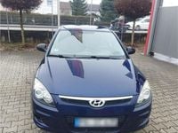 Gebraucht Hyundai i30 109 PS (80 kW) 2010 Blau Kleinwagen