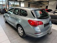 Gebraucht Opel Astra Energy 140 PS (102 kW) 2014 Silber Kombi