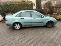 Gebraucht Ford Focus 110 PS (80 kW) 2000 Silber Limousine