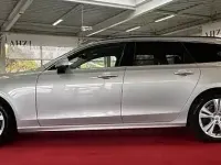 Gebraucht Volvo V90 Core 197 PS (144 kW) 2023 Silver dawn / metallic Kombi