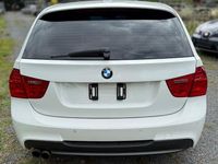 Gebraucht BMW 330 Performance 245 PS (180 kW) 2010 Weiß Kombi