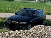 Gebraucht BMW 330 Sport Line 245 PS (180 kW) 2011 Schwarz Kombi