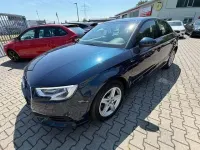 Gebraucht Audi A3 Comfort 150 PS (110 kW) 2019 Blau Limousine